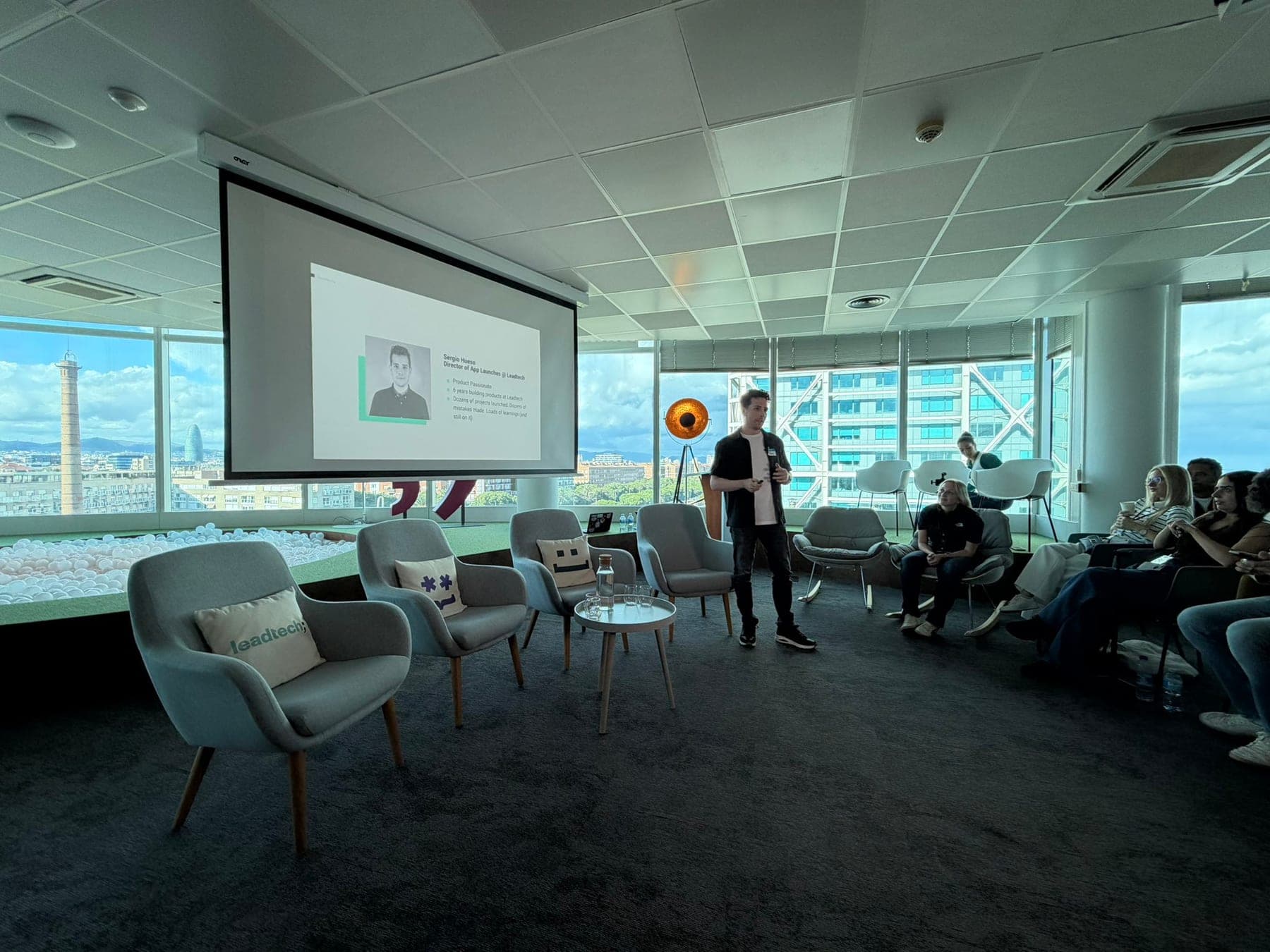 Presenter speaking in a bright Barcelona venue during Shipaton 2025.